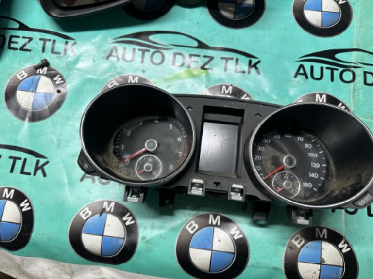 Ceasuri Bord VW Golf 6 1.4 Benzina 2008-2014 (Model UK): 5K0920960H