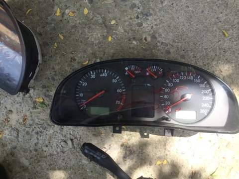 Ceasuri bord VW Passat an 2000 benzina