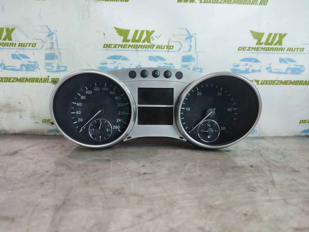 Ceasuri de bord a2c53026900 Mercedes-Benz ML W164 
