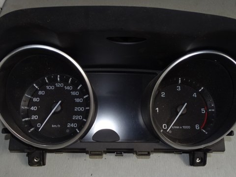 Ceasuri kilometraj bord Range Rover Evoque 2.2 TD4 LR034164 din dezmembrari / dezmembrez piese