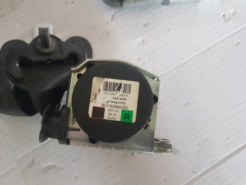 Centura de siguranta dreapta fata BMW Seria 5 E60 601629600D