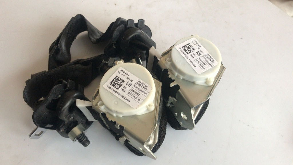 Centura de siguranta stanga / dreapta spate Jeep Renegade 2015 - 2020 cod 34222403a