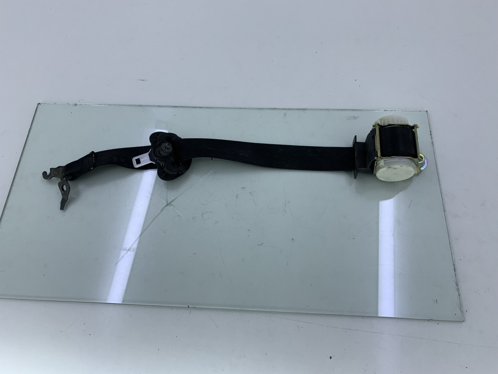 Centura dreapta fata BMW SERIA 1 E87 204D4 2004-2009 DezP: 30555