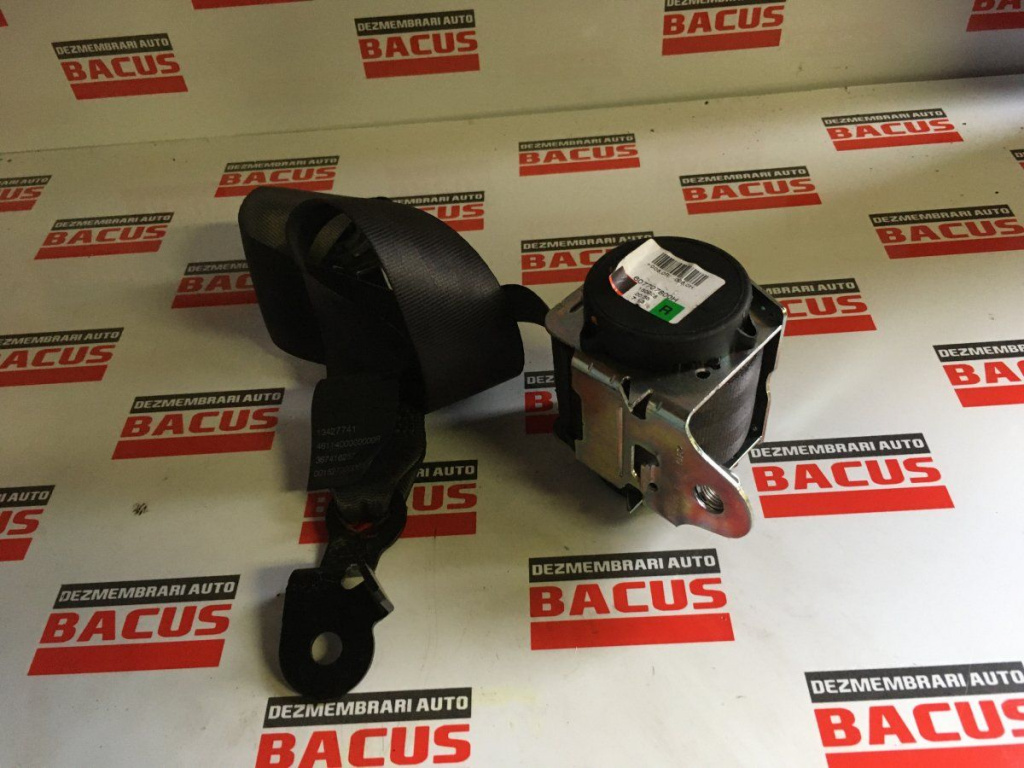 Centura dreapta Opel Corsa E cod: 13427741