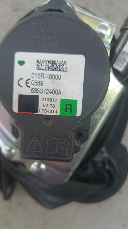 Centura siguranță dreapta fata audi A4 b9