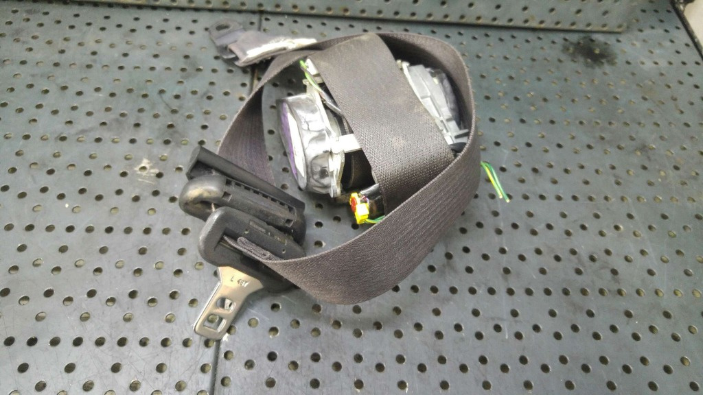 Centura siguranta stanga fata dodge journey 609067701c