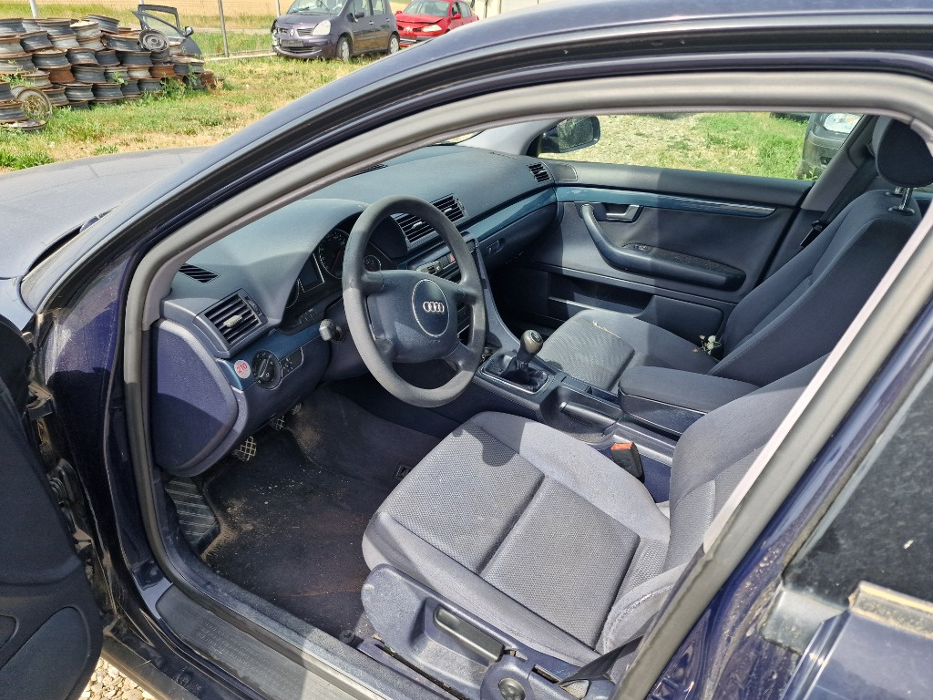 Centura stanga fata Audi A4 B6 2002 1.6 Benzina ALZ 75KW/102CP