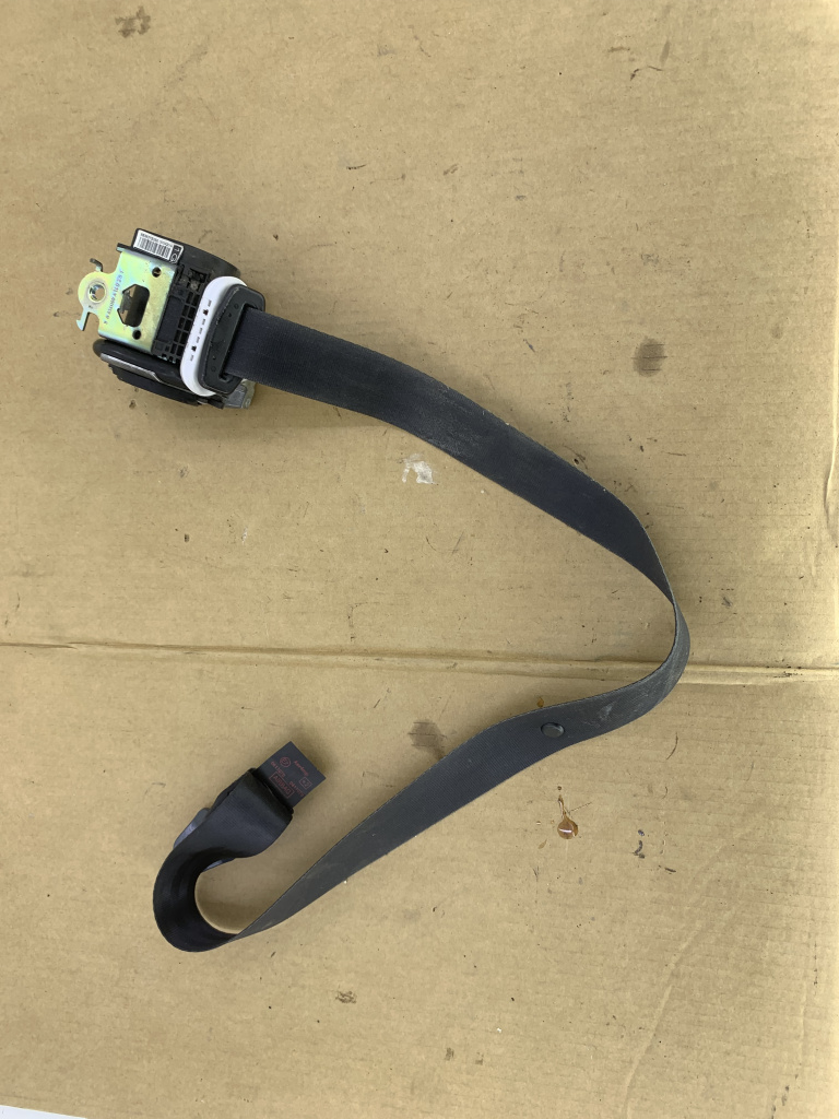 Centura stanga fata Peugeot 2008 8H01 1.4 HDI 2013-2017 98063150XX DezP: 26826