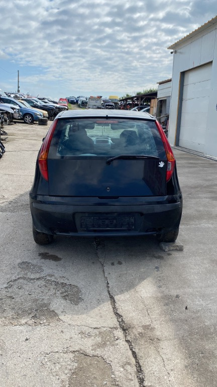 Centuri siguranta fata Fiat Punto 2002 h