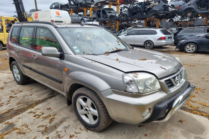 Centuri siguranta fata Nissan X-Trail 2003 SUV 2.2