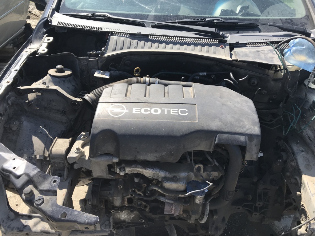 Centuri siguranta fata Opel Corsa C 2004