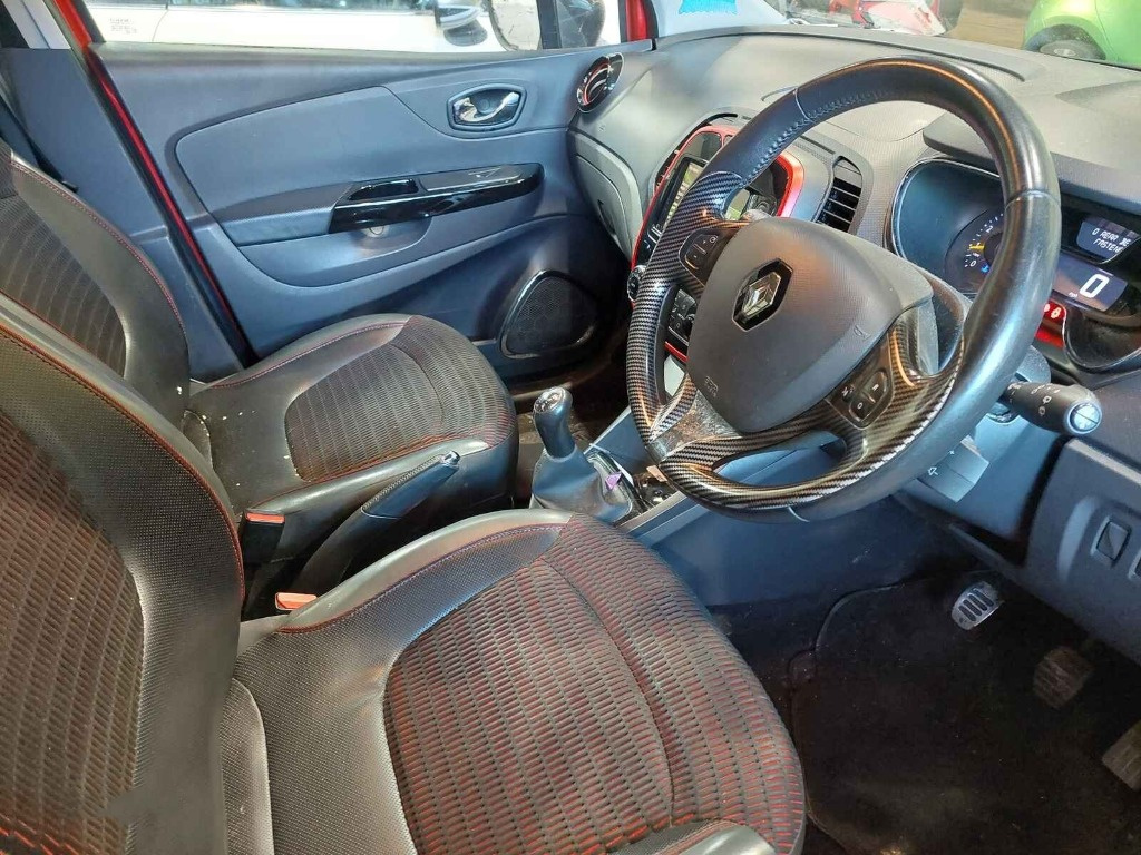 Centuri siguranta fata Renault Captur 2015 SUV 1.5 dCI