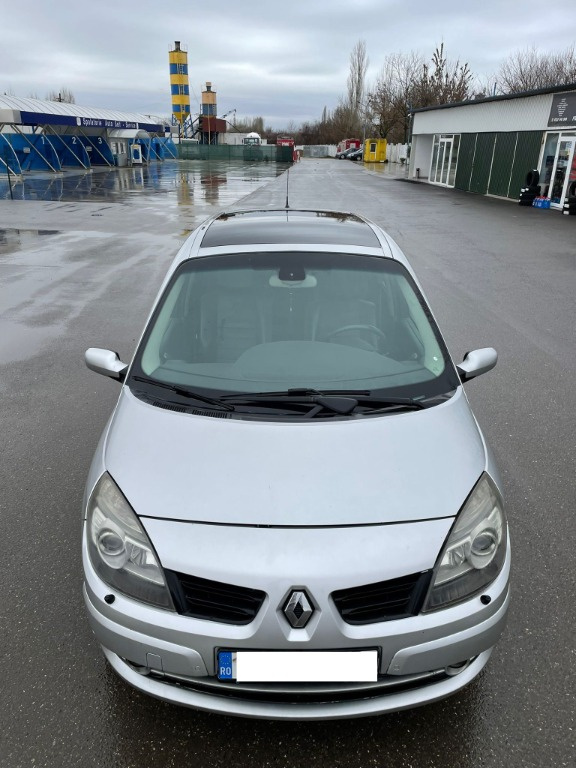 Centuri siguranta fata Renault Grand Sce