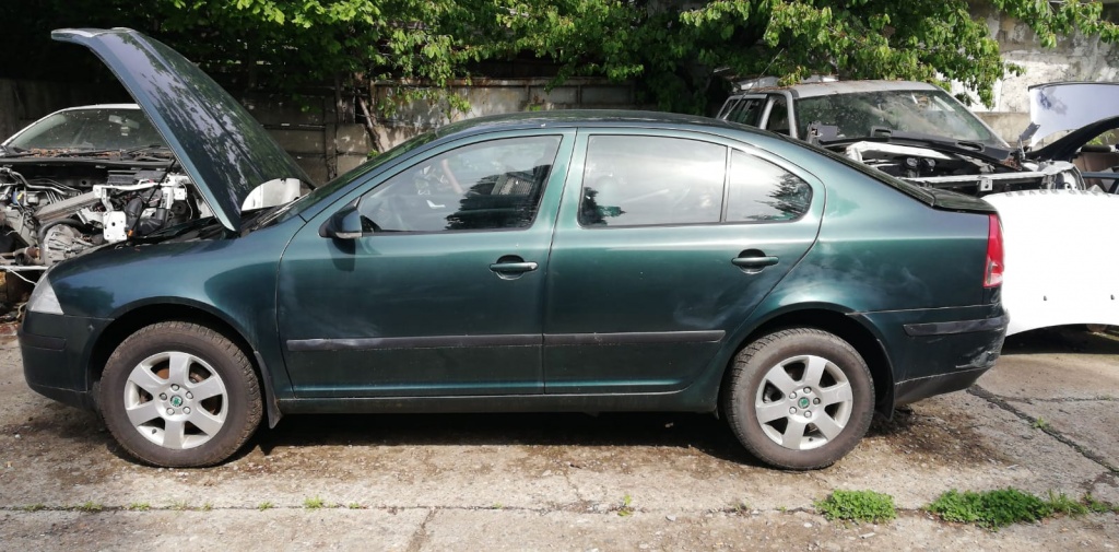 Centuri siguranta fata Skoda Octavia II 