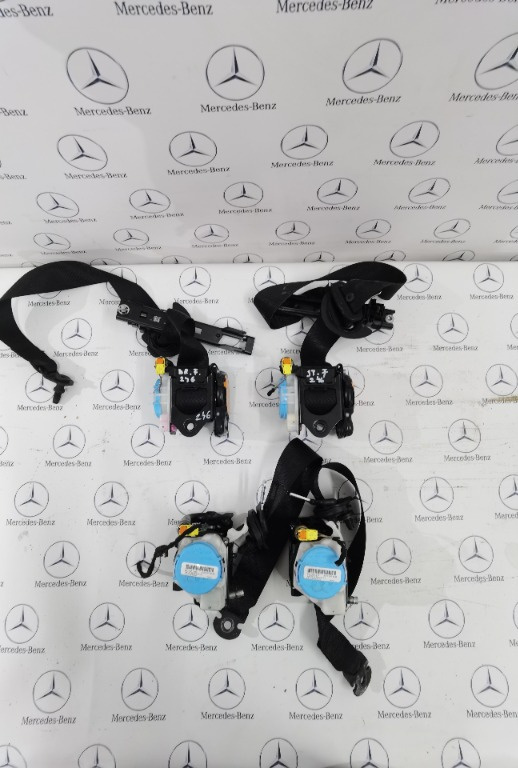 Centuri siguranta fata spate mercedes B200 cdi w246