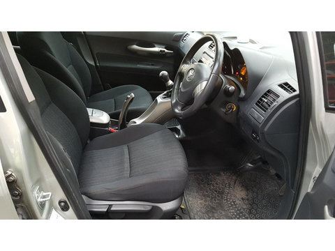 Centuri siguranta fata Toyota Auris 2007 HATCHBACK 1.6i