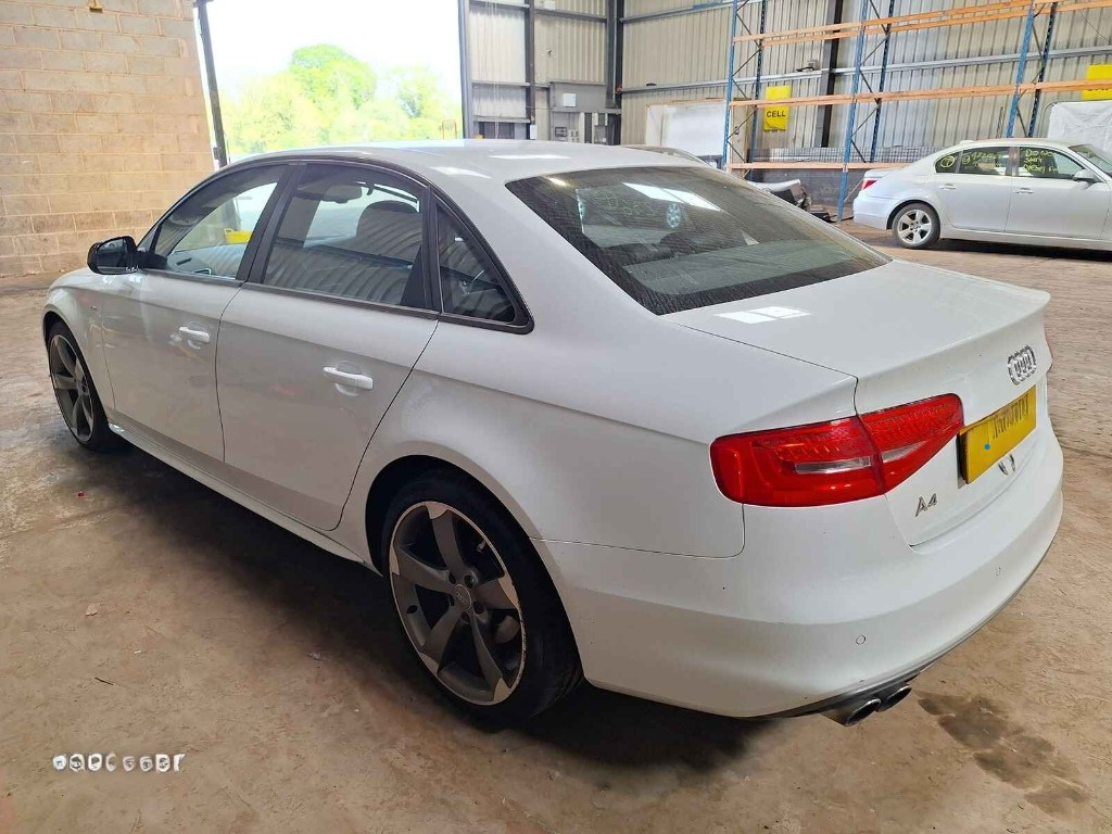 Centuri siguranta spate Audi A4 B8 2012 SEDAN 1.8 TFSI CJEB