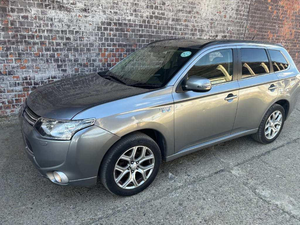 Centuri siguranta spate Mitsubishi Outlander 2015 3 4x4 2.0 phev plug in hybrid