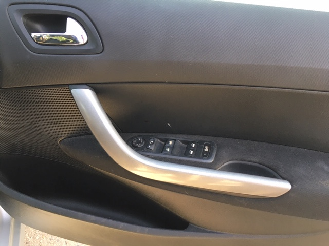 Centuri siguranta spate Peugeot 308 2009
