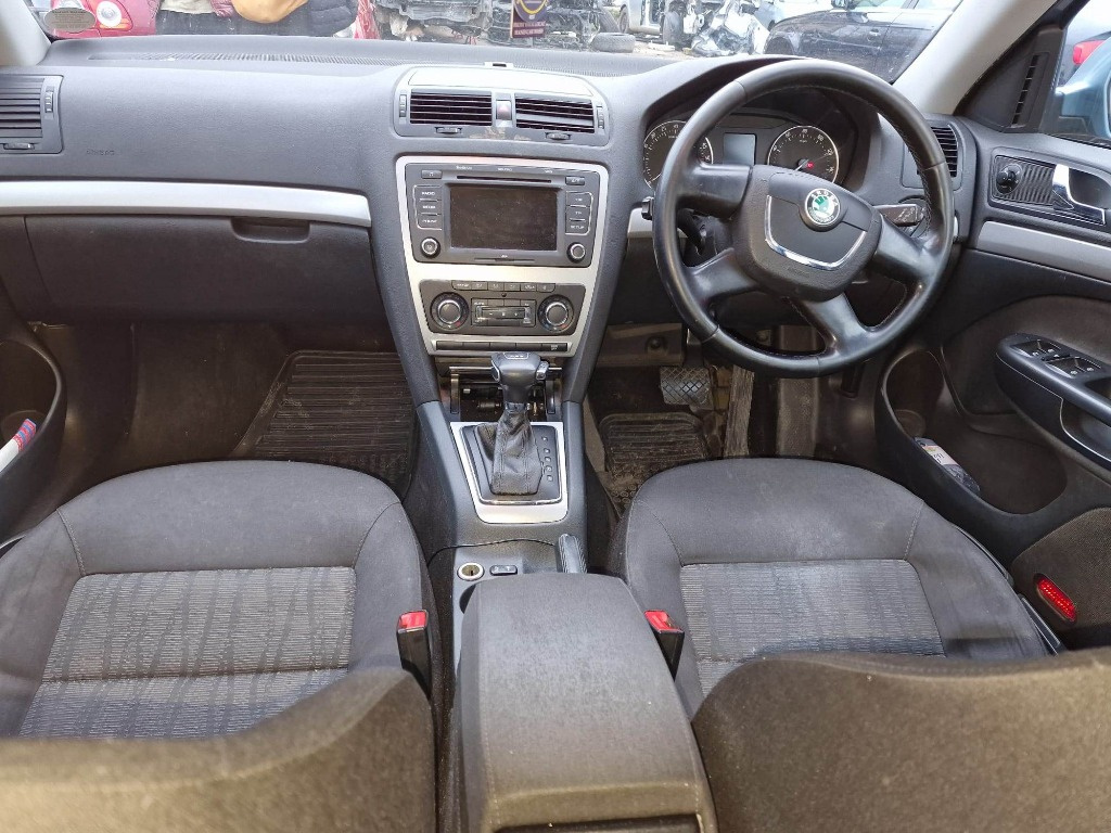 Centuri siguranta spate Skoda Octavia 2 