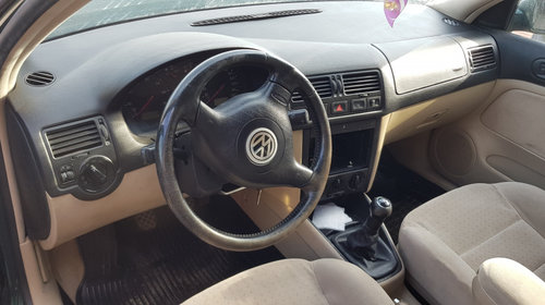 Centuri siguranta spate Volkswagen Bora 