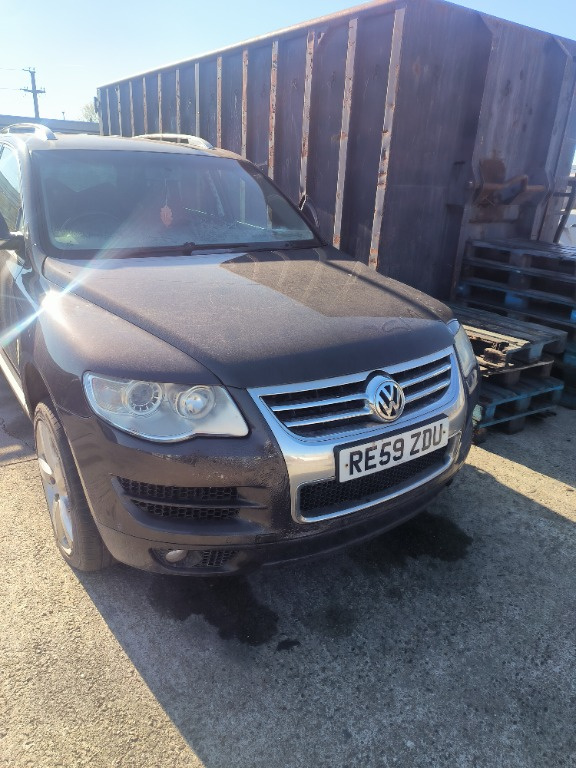 Centuri siguranta spate Volkswagen Touareg 7L 2010