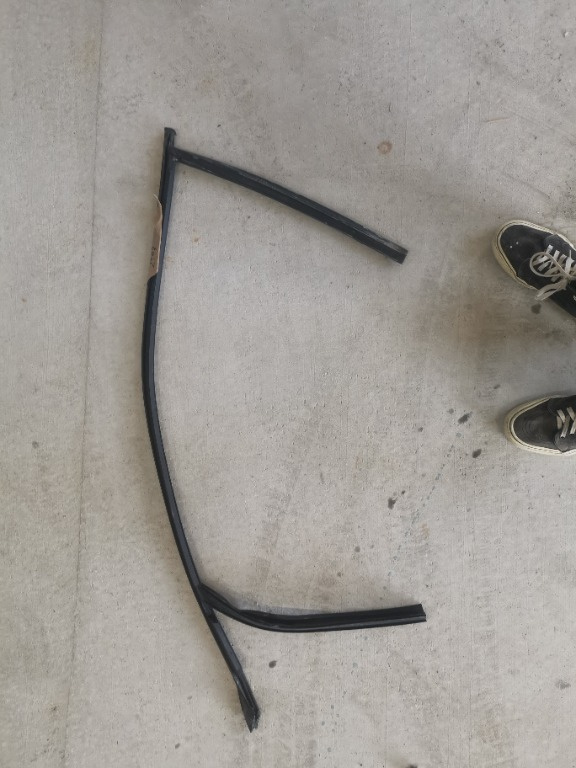 Cheder geam dreapta fata BMW E46 BMW E46 an 1999 2
