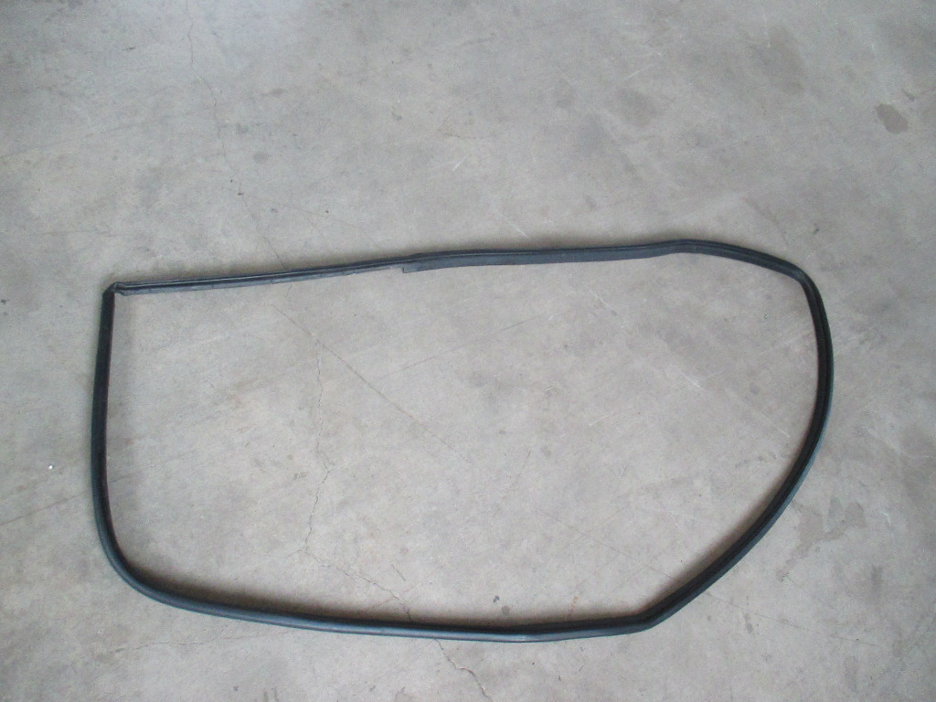 Cheder usa dreapta Toyota Auris I doua usi 2006 20