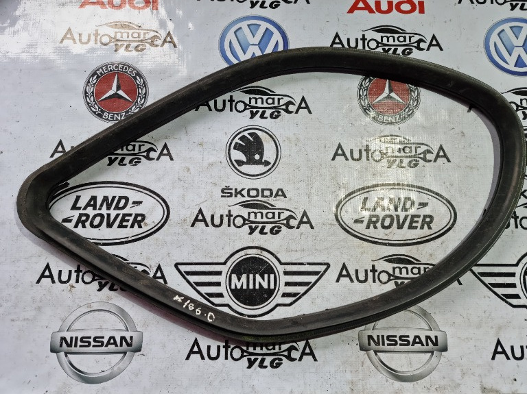 Cheder usa geam fix dreapta spate Mercedes GL350 X