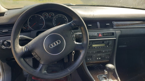 Chedere Audi A6 C5 2003 Berlina 2.5 TDI