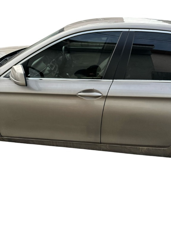 Chedere BMW F10 2010 hatchback 2.0