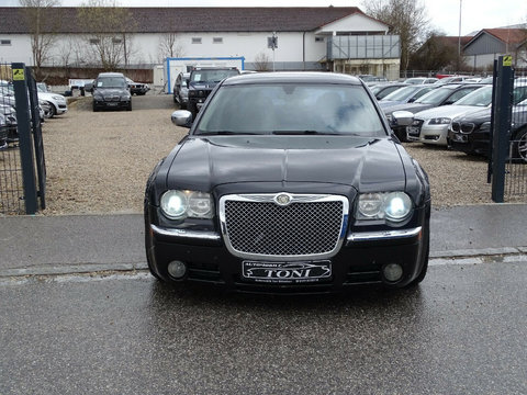 Chedere Chrysler 300C 2010 Berlina 3.0 CRD