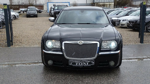 Chedere Chrysler 300C 2010 Berlina 3.0 C