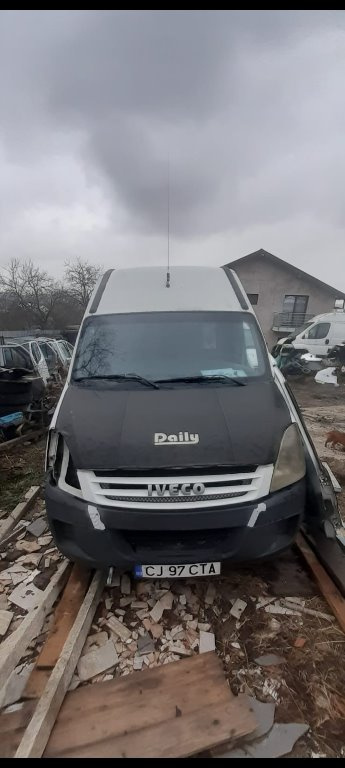 Chedere Iveco Daily 4 2010 duba 3000f1