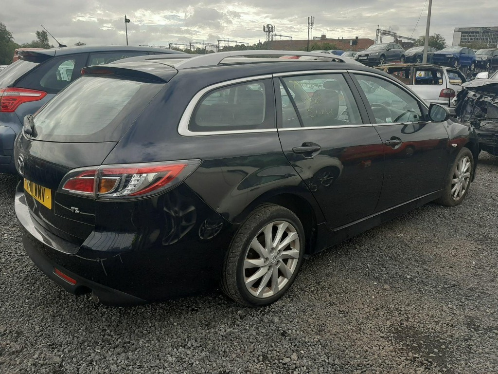 Chedere Mazda 6 2011 Break 2.2 DIESEL