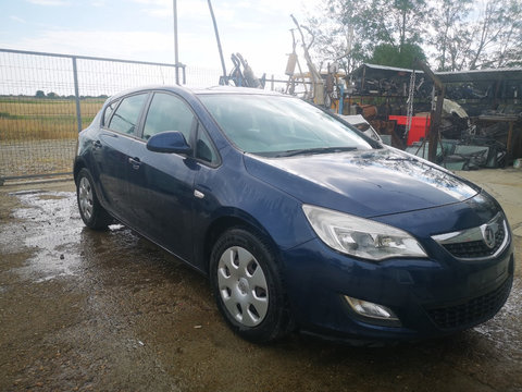 Chedere Opel Astra J 2011 Hatchback 1.7 cdti