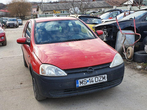 Chedere Opel Corsa C 2002 Hatchback 1.0B
