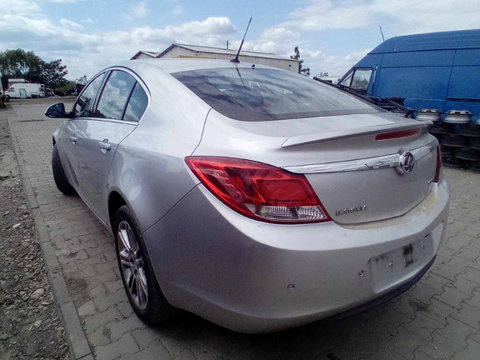 Chedere Opel Insignia A 2010 Hatchback 2.0