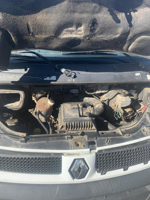 Chedere Renault Master 2005 Duba 2.5 dCi
