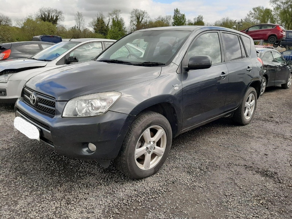 Chedere Toyota RAV 4 2007 SUV 2.2 TDI