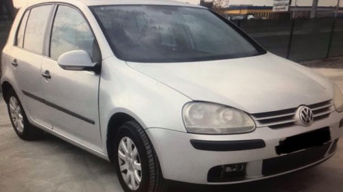 Chedere Volkswagen Golf 5 2004 Hatchback