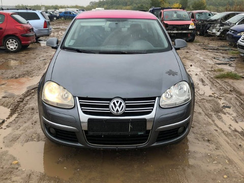 Chedere Volkswagen Jetta 2009 Berlina 1.9