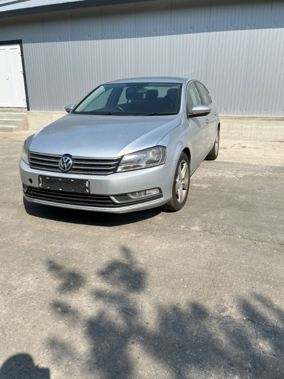Chedere Volkswagen Passat B7 2012 Sedan 