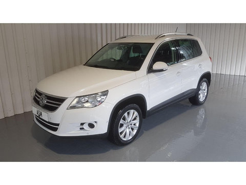 Chedere Volkswagen Tiguan 2011 SUV 2.0 TDI