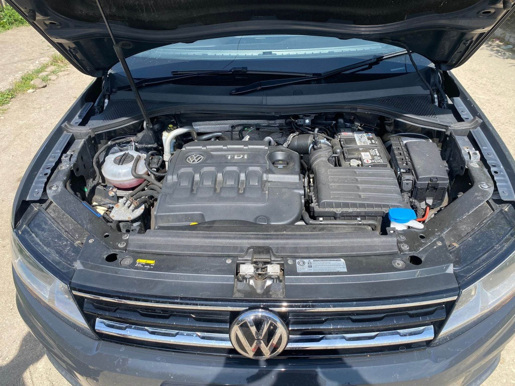 Chedere Volkswagen Tiguan 5N 2018 family