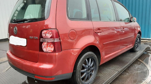 Chedere Volkswagen Touran 2008 Hatchback