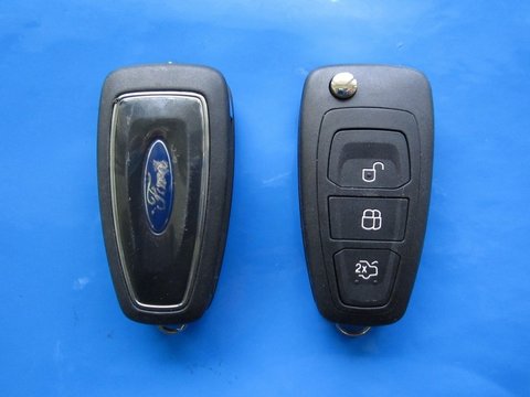 Cheie cu telecomanda Ford 3 butoane briceag Transit 4D-63 433 SH