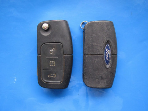 Cheie cu telecomanda Ford 3 butoane Focus 4D-63 433 SH