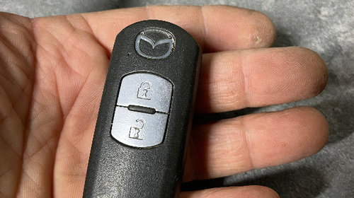 Cheie originala Mazda CX5 cu 3 butoane