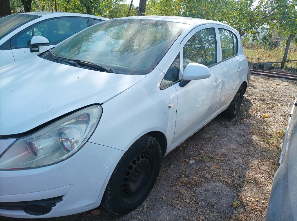 Chiulasa completa Opel Corsa D 1.4 benzina an de fabricație 2010